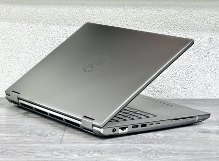 Dell Precision 7780 41